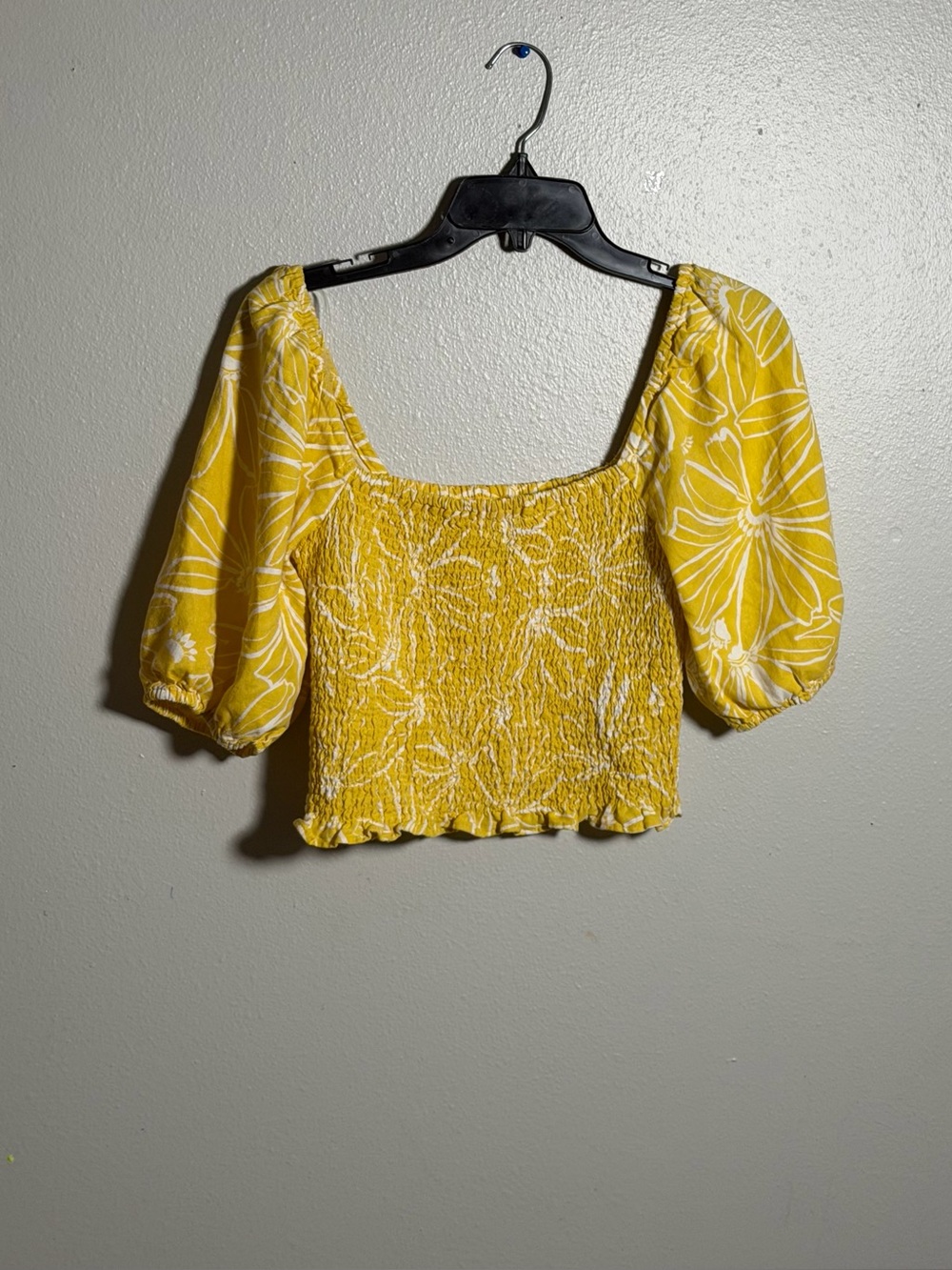 Universal Thread Women‎ Yellow Floral Smocked Puff Sleeve Crop Top Tropical S